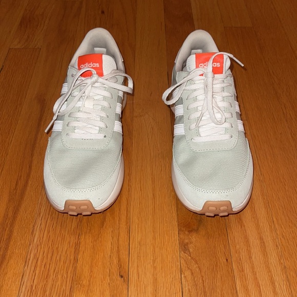 Adidas Run 70s Sneaker - Picture 2 of 5